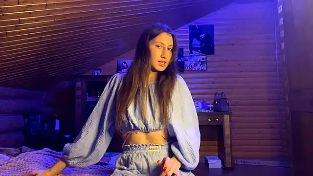 Shyselly online show from September 2025 04:18:01 PM