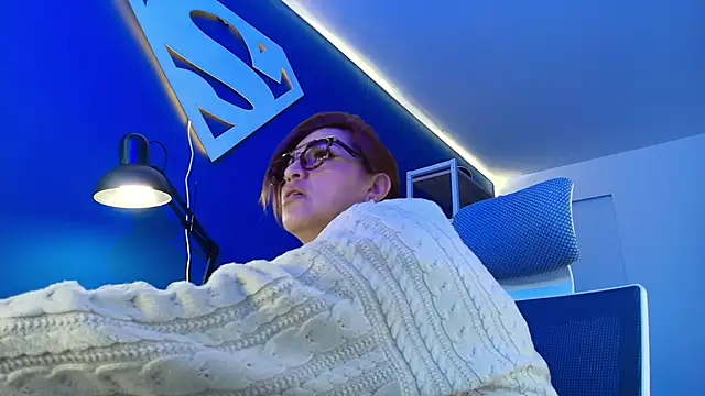 Skylar  Desire online show from October 2025 01:41:02 PM