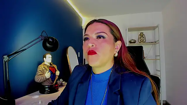 Skylar  Desire online show from November 2025 01:14:02 PM