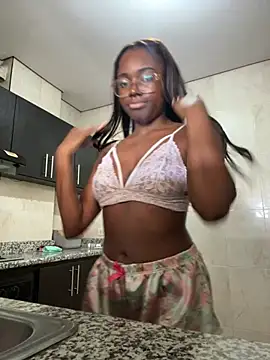 Taylorvidal online show from March 2026 03:03:02 PM