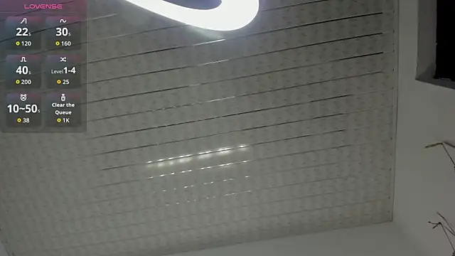 Zahra milks online show from September 2025 01:23:02 PM