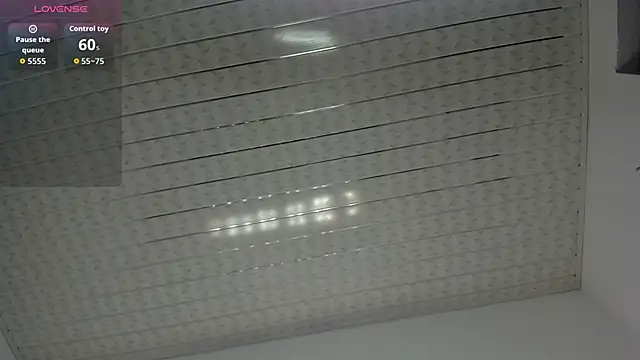 Zahra milks online show from September 2025 01:49:01 PM