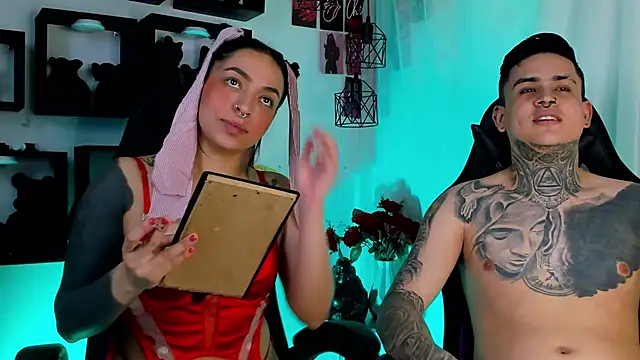 Sarahandzack online show from October 2025 06:53:01 PM