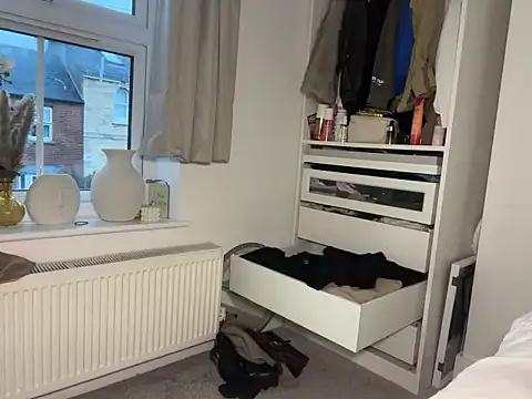 KayleeBella online show from November 2025 04:18:02 PM