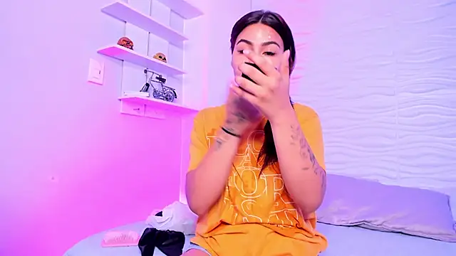 KimberlyLoren online show from October 2025 09:04:01 PM