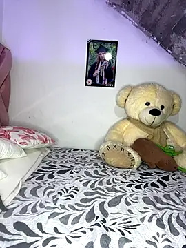 Snapshot of Melody_rouxxx chatting on November 2025 02:06:01 AM Melody rouxxx online show from November 2025 02:06:01 AM