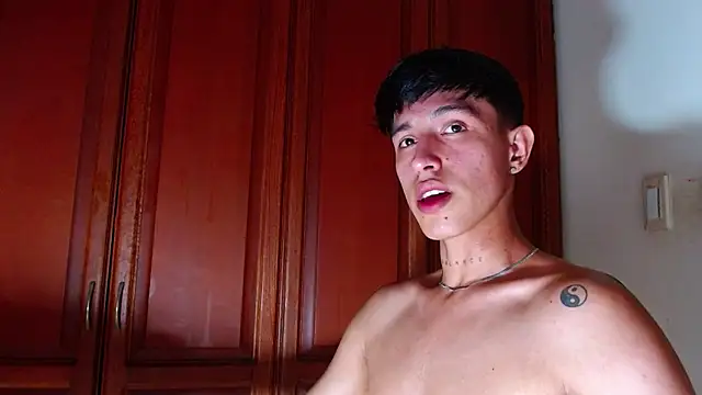 rowanbigboy23 online show from September 2025 02:22:01 AM