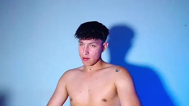 rowanbigboy23 online show from February 2026 12:39:02 AM