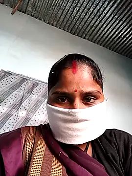 Sheema tyagi online show from November 2025 08:36:02 AM