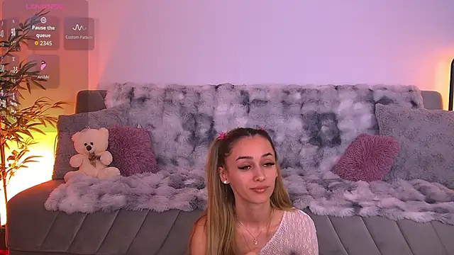 AmyKent  online show from May 2026 06:09:01 PM