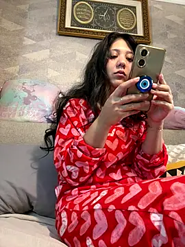 PrincessYYara online show from October 2025 07:40:02 AM