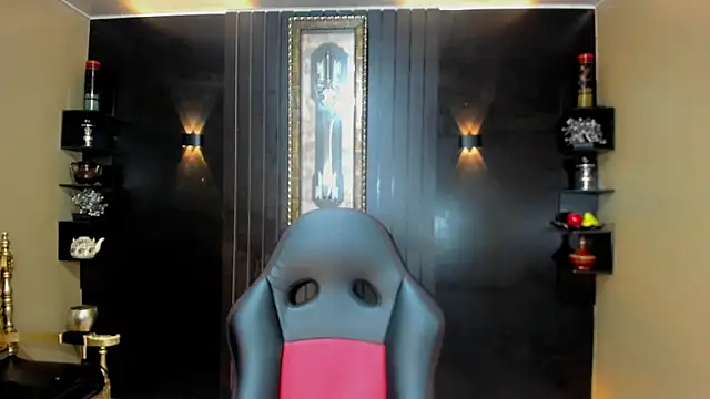 Madiso Santiel online show from October 2025 07:14:01 PM