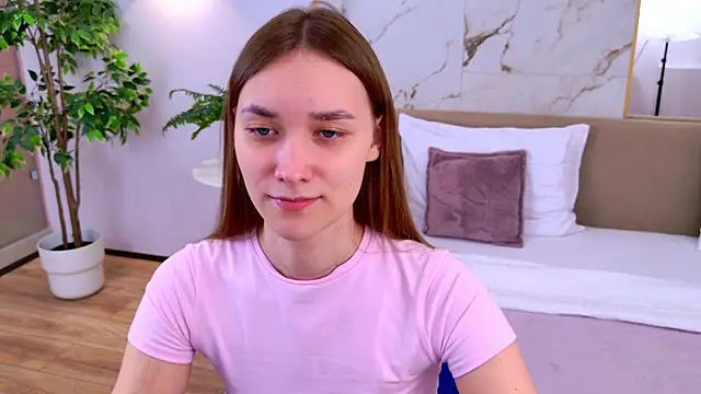 AmadaReine online show from November 2025 04:14:02 PM