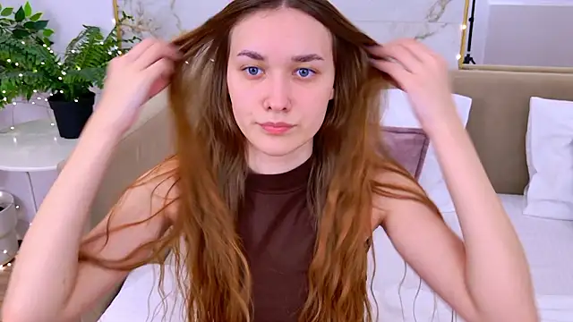 Snapshot of AmadaReine chatting on January 2026 07:11:01 PM AmadaReine online show from January 2026 07:11:01 PM