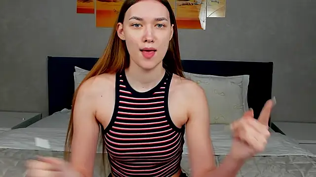 Snapshot of AmadaReine chatting on February 2026 03:18:02 AM AmadaReine online show from February 2026 03:18:02 AM