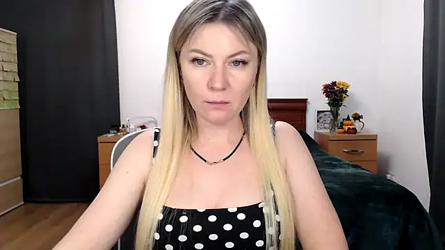 ParadiseAlina online show from October 2025 07:01:02 PM