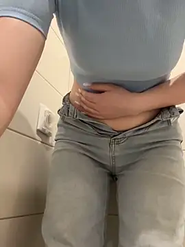 Cumonmme online show from January 2026 08:07:01 PM