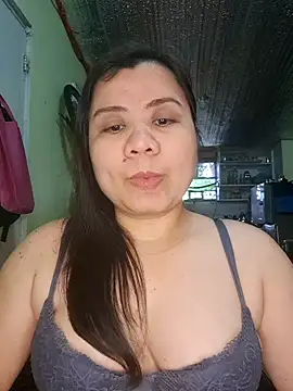 hotlyn45 online show from March 2026 12:04:02 AM