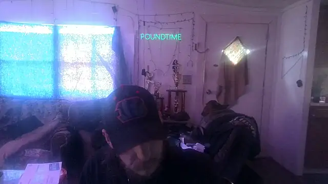 Poundtown1226 online show from January 2026 07:05:02 PM