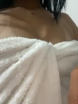 Katianesantos online show from October 2025 03:31:01 AM