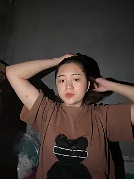 Lonnina online show from November 2025 05:01:02 PM