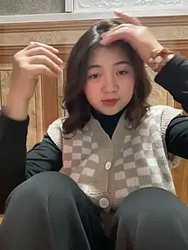 Lonnina online show from November 2025 02:11:01 AM