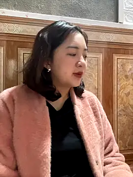 Lonnina online show from November 2025 02:45:02 AM