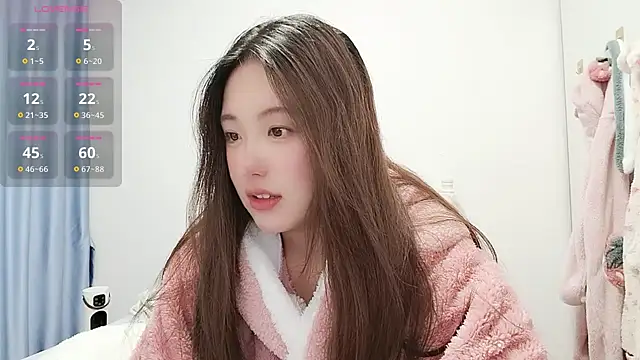 Luna 868 online show from November 2025 04:32:02 PM