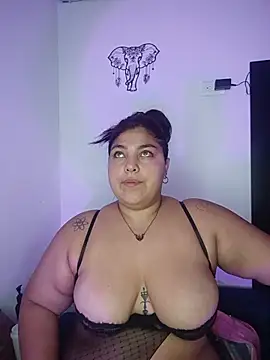 Snapshot of kendra_lil_evill chatting on May 2026 10:44:02 AM kendra lil evill online show from May 2026 10:44:02 AM