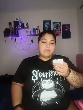 Snapshot of kendra_lil_evill chatting on May 2026 10:43:01 AM kendra lil evill online show from May 2026 10:43:01 AM