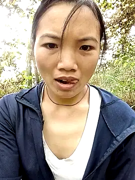 ngan-cute online show from November 2025 02:10:01 AM