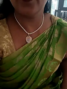 Snapshot of angel_ridhi chatting on September 2025 05:31:02 AM angel ridhi online show from September 2025 05:31:02 AM