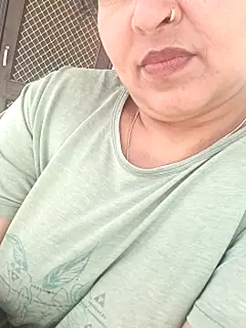 Snapshot of angel_ridhi chatting on March 2026 05:44:01 AM angel ridhi online show from March 2026 05:44:01 AM