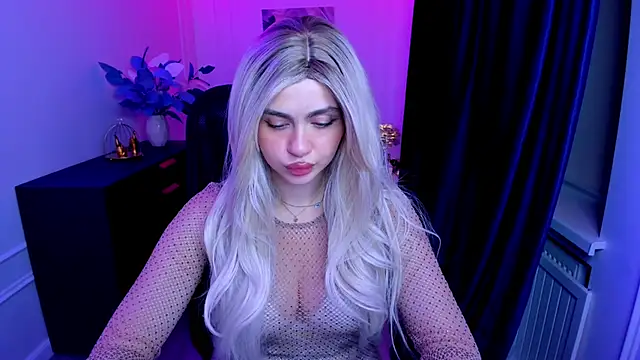 LeslieMineg online show from September 2025 07:51:02 PM