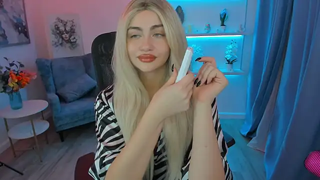 LeslieMineg online show from November 2025 11:43:01 AM