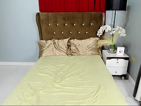 Snapshot of 1HotAsianTS chatting on February 2026 03:40:01 AM 1HotAsianTS online show from February 2026 03:40:01 AM