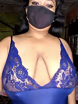 Smile-quien online show from November 2025 02:57:01 AM