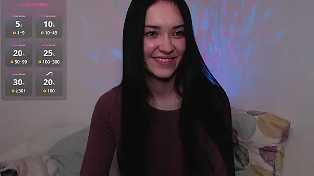 Veliora online show from September 2025 03:28:01 PM