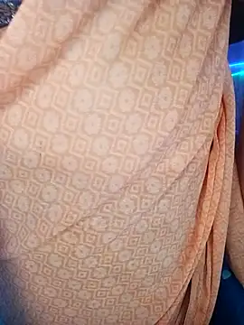 Snapshot of Oh_011 chatting on June 2026 04:39:02 PM Oh 011 online show from June 2026 04:39:02 PM