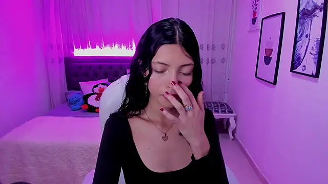 Snapshot of Mia_Clay1 chatting on November 2025 08:00:01 PM Mia Clay1 online show from November 2025 08:00:01 PM