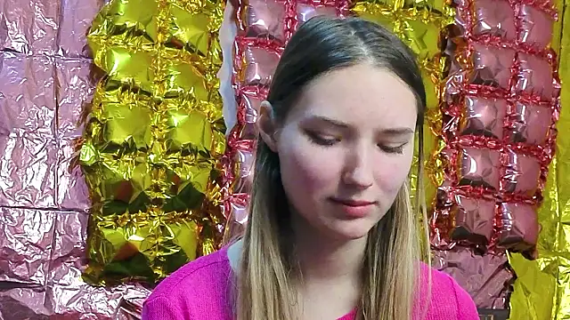  kikiclark   online show from March 2026 05:17:01 PM