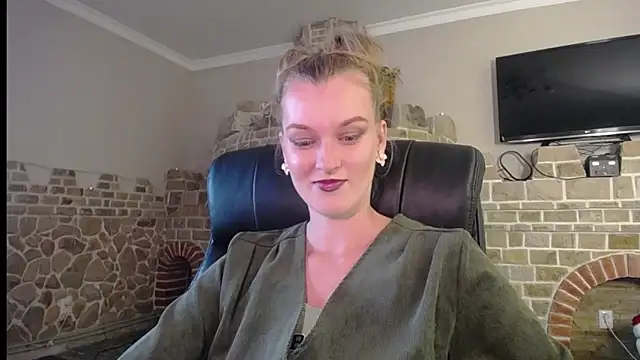 MysticVenus  online show from September 2025 02:51:01 PM