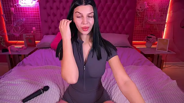 KamillaVibes online show from November 2025 08:53:01 PM