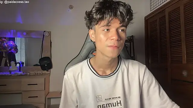 OopsAgain  online show from June 2026 07:31:01 PM