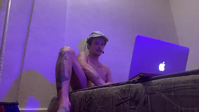 chrisalmeid  online show from April 2026 08:11:01 AM