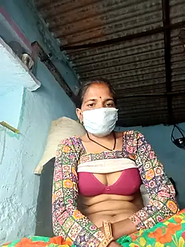 Hot-honi online show from October 2025 11:13:02 PM