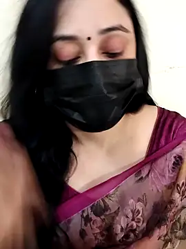 Monica cams online show from February 2026 04:08:01 PM