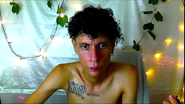 Crxxxsh online show from September 2025 08:22:01 PM