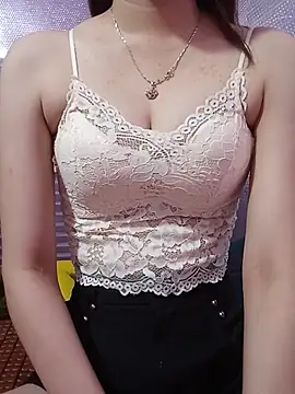 Snapshot of CherryBeii chatting on May 2026 01:02:04 AM CherryBeii online show from May 2026 01:02:04 AM