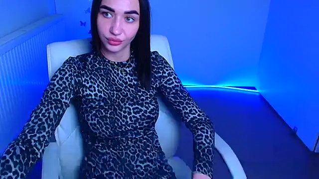 Bella Night4 online show from September 2025 06:22:02 PM